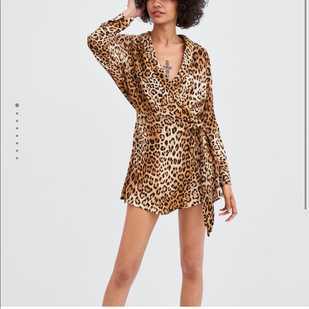 Zara leopard cheetah long sleeve romper / playsuit